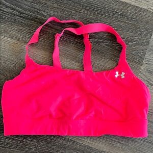 (23) Under Armour Vibrant Sports Bra